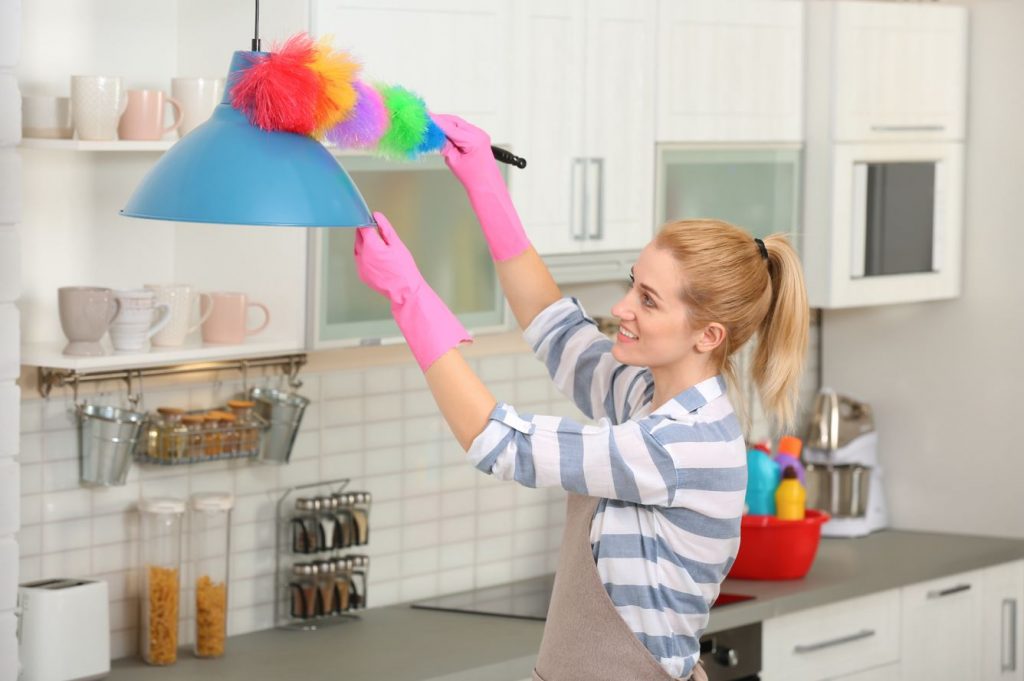 Safe & Effective Methods For Light Fixtures Cleaning